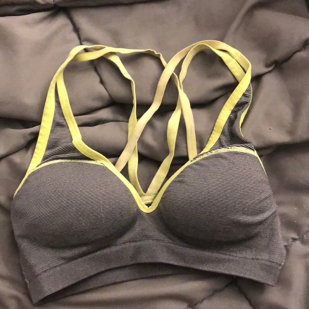 VS Pink sports bra